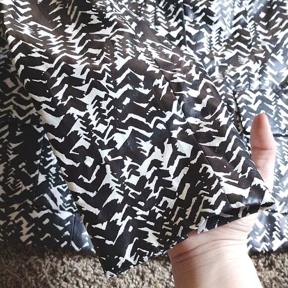 Women's Size Small À La Carte Black and White Zip up Jacket with Front Pockets - Picture 12 of 16